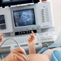 Kiedy wykonuje się badanie prenatalne? Terminy, rodzaje i korzyści dla matki i dziecka