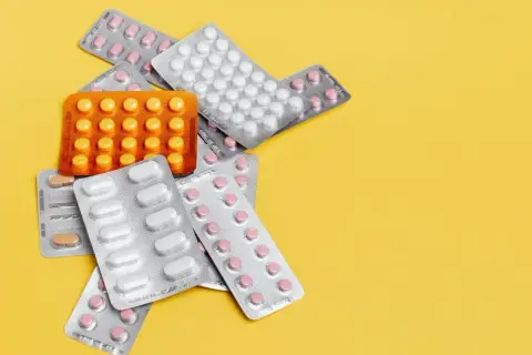 Jakie leki na wymiotowanie są skuteczne? Sprawdź najlepsze rozwiązania i porady