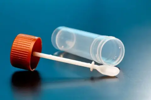 Co wykrywa badania kału? Zrozumienie znaczenia testów na zdrowie