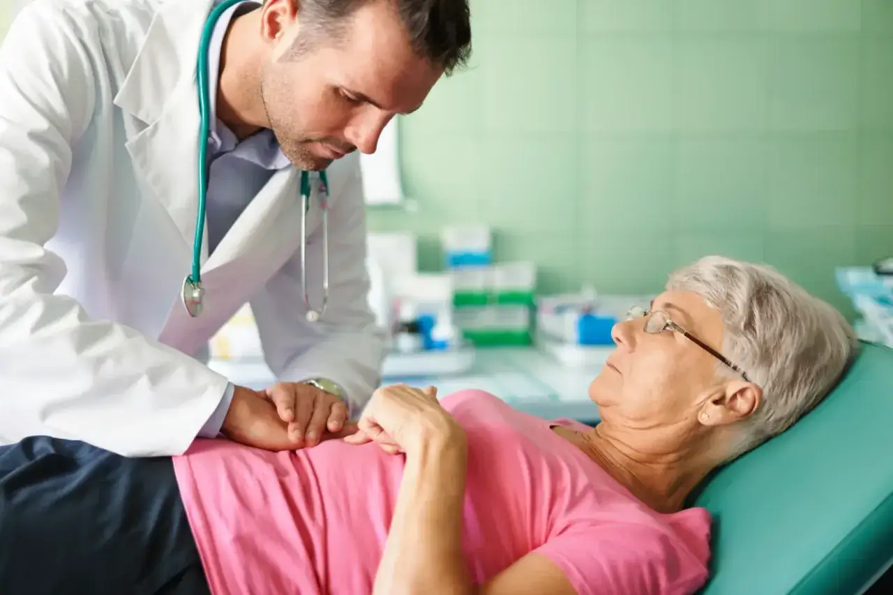 Zdjęcie Lekarz od żołądka – jak się nazywa i kiedy warto go odwiedzić?