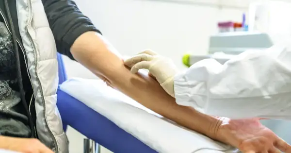Podwyższony poziom płytek krwi – co oznacza, przyczyny i zagrożenia zdrowotne