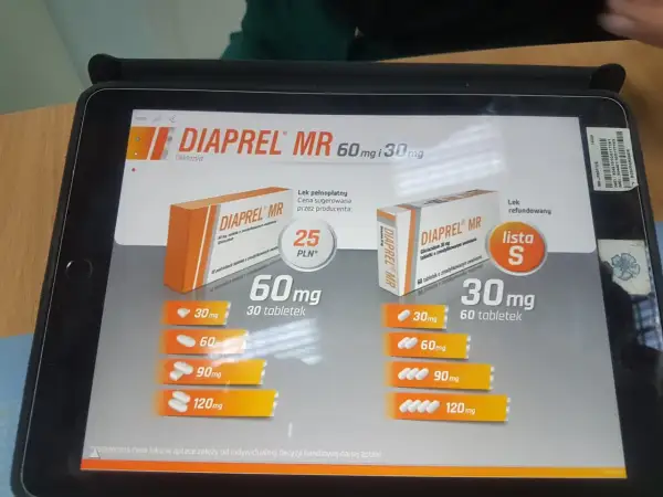 Na ekranie tabletu widoczny jest lek DIAPREL MR z gliklazydem, dostępne dawki 30, 60, 90 i 120 mg.
